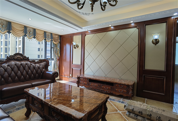 君临华府西边户美式气概完工