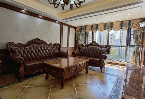 君临华府西边户美式气概完工