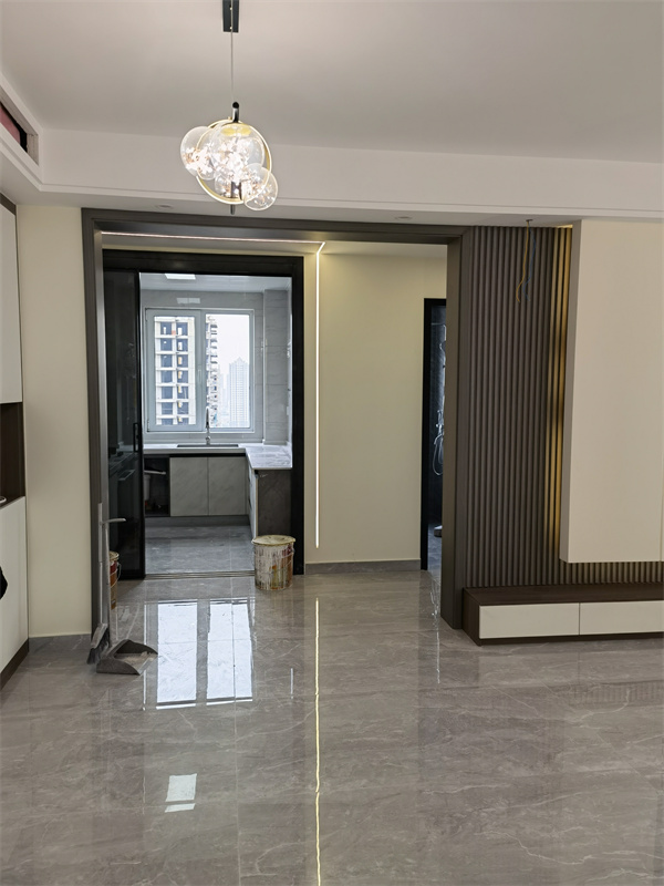 菏泽今世城180平20万全包装修案例。。。包括65平全屋定制，，，，，瓷砖接纳750×1500瓷砖。。。